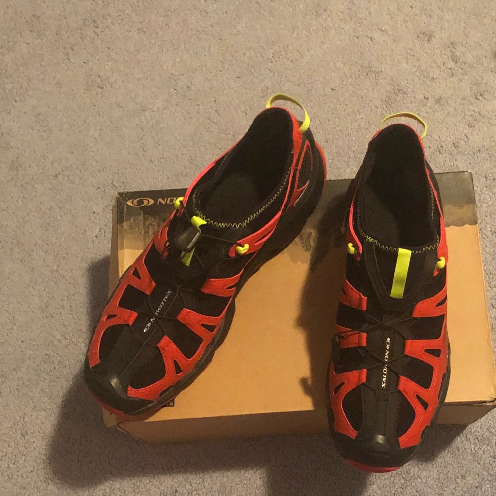 Salomon men’s Gecko shoes